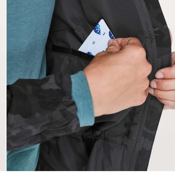 Lululemon Pack It Up Jacket
Incognito Camo Multi Grey - Picture 4 of 12
